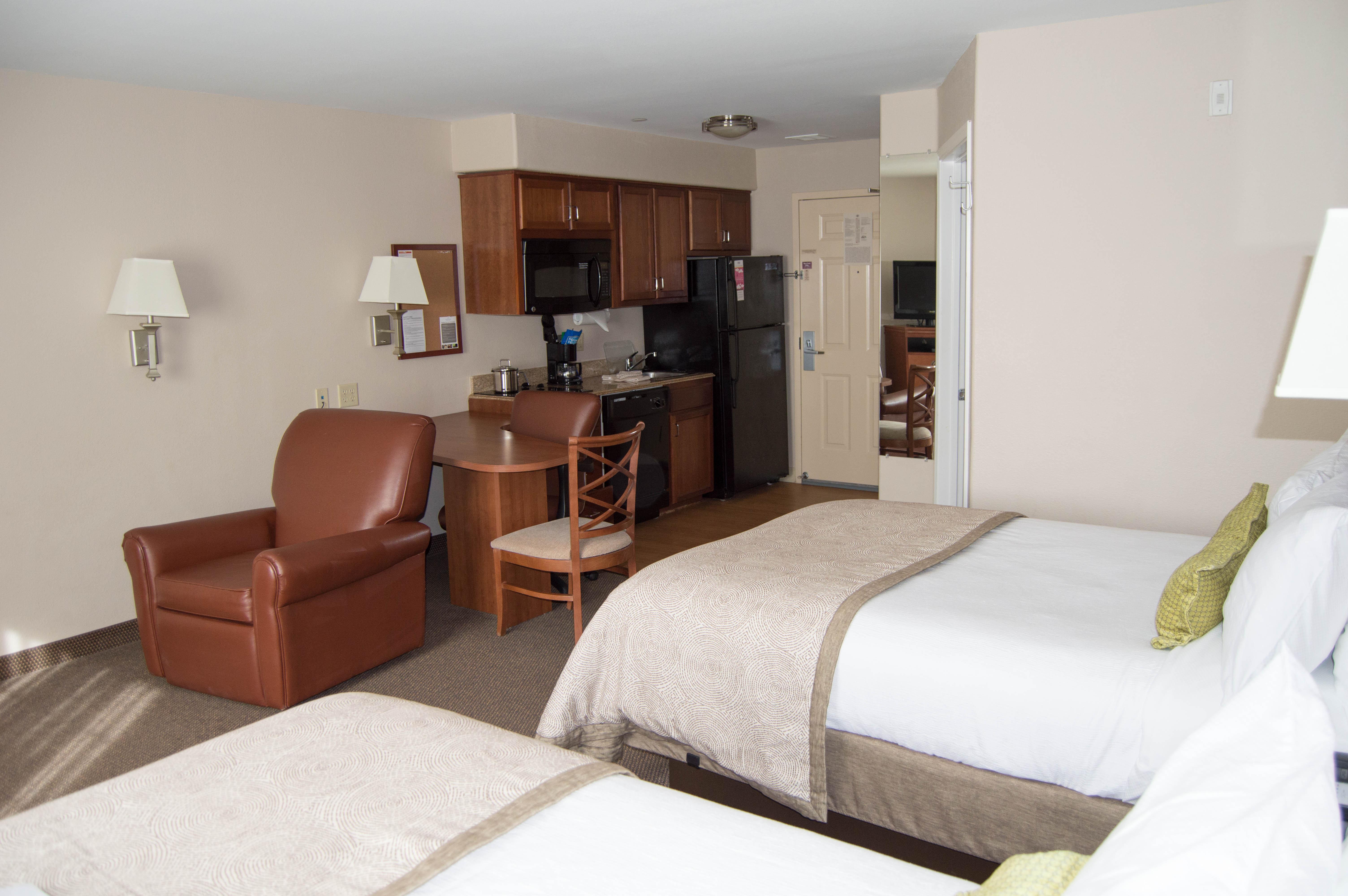Candlewood Victoria By Ihg Eksteriør bilde