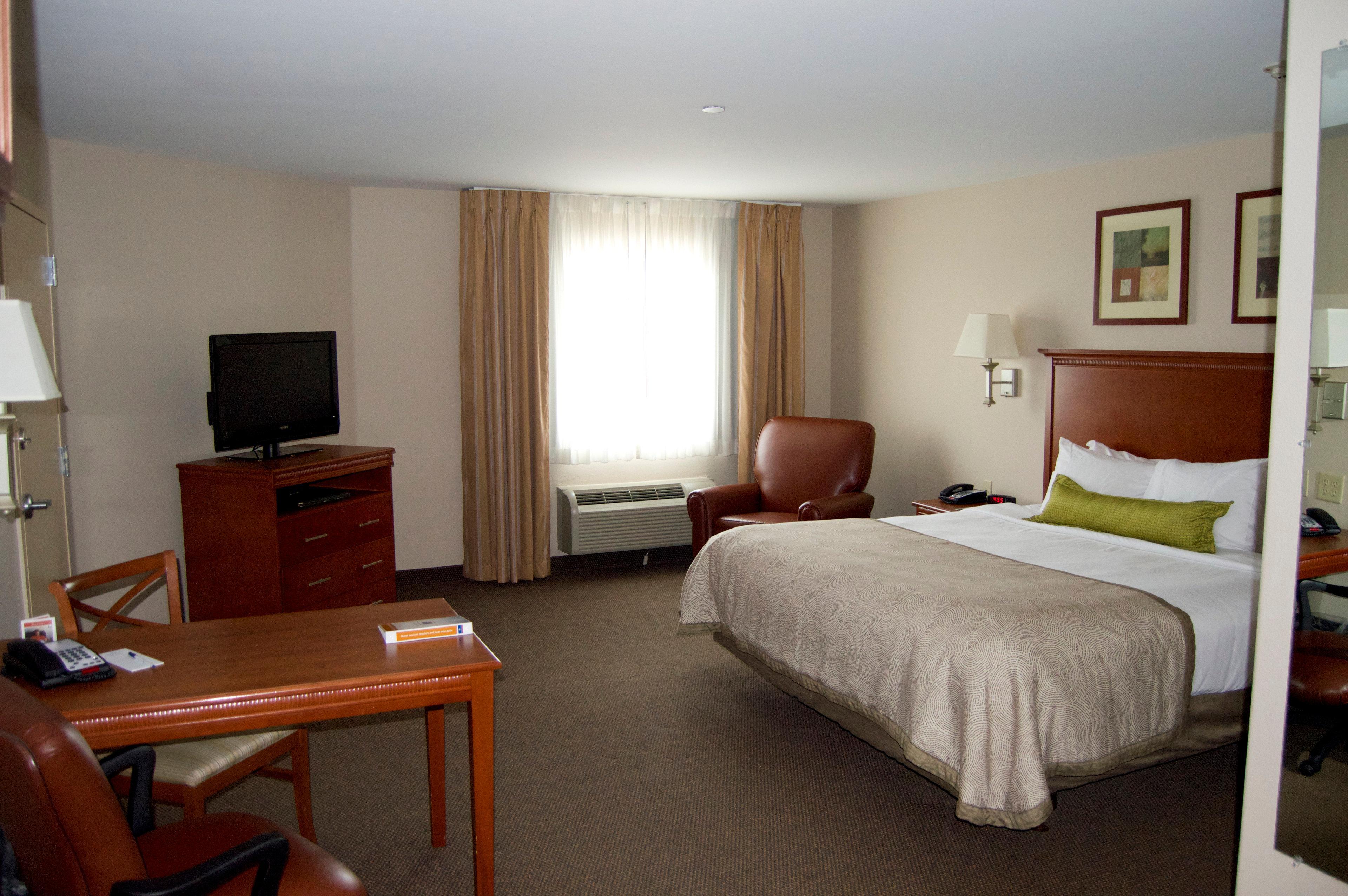 Candlewood Victoria By Ihg Eksteriør bilde