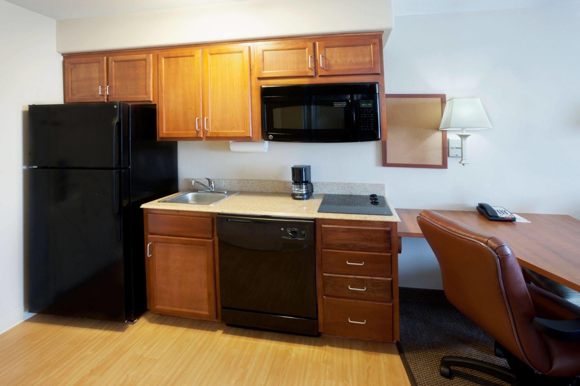 Candlewood Victoria By Ihg Rom bilde