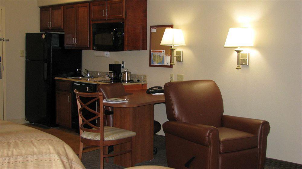 Candlewood Victoria By Ihg Rom bilde